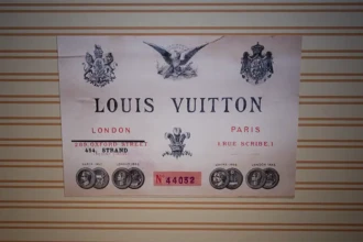 louis vuitton steamer trunk label